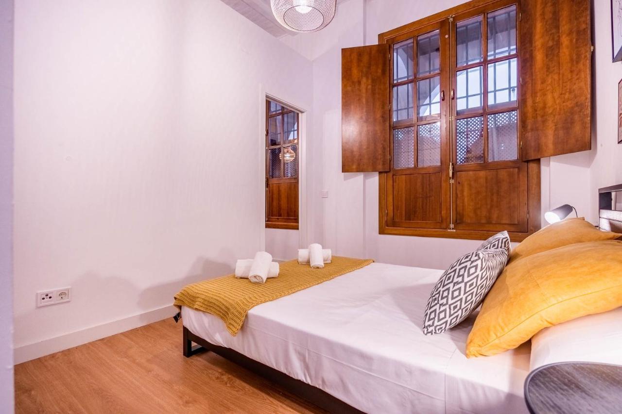 Palacios Malaver Suite Home Севилья Экстерьер фото